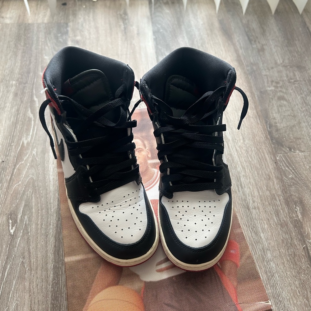 Jordan black toe 1s